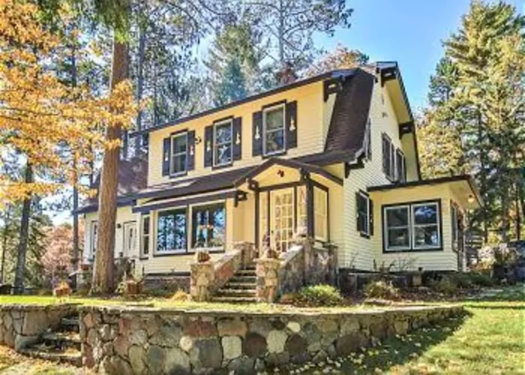 Estate on Yellow Birch Lakeview Vacation Homes